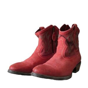 Ariat women's Sz 7.5 Pink Cowboy Cowgirl Boots Mint Condition Embroidery Barbie